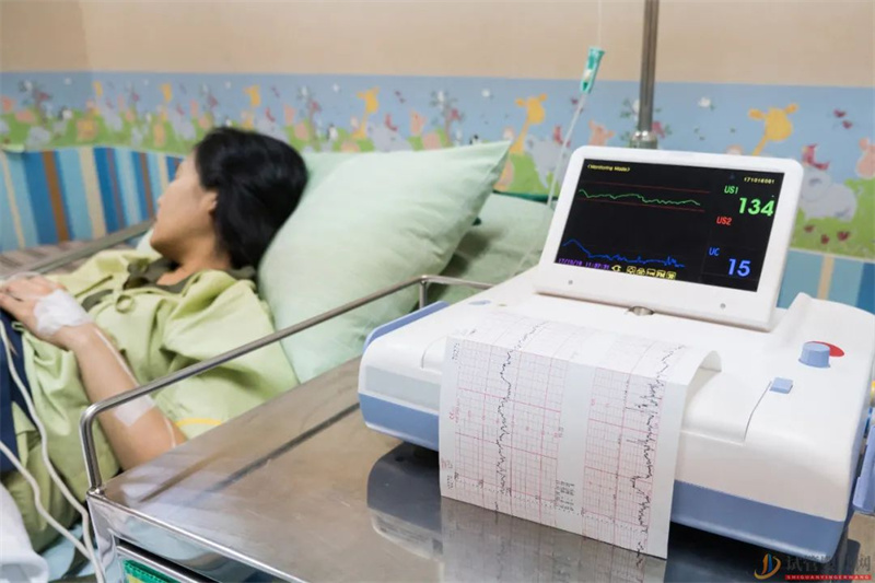 試管嬰兒做到一半丈夫去世，妻子要求繼續(xù)手術(shù)，醫(yī)院該同意嗎？(圖1)