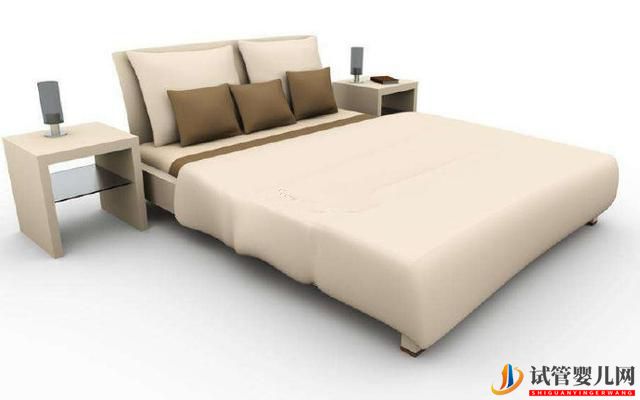 為什么買床時都要有兩個床頭柜，而且還需要兩個床頭柜都要放呢？(圖1)