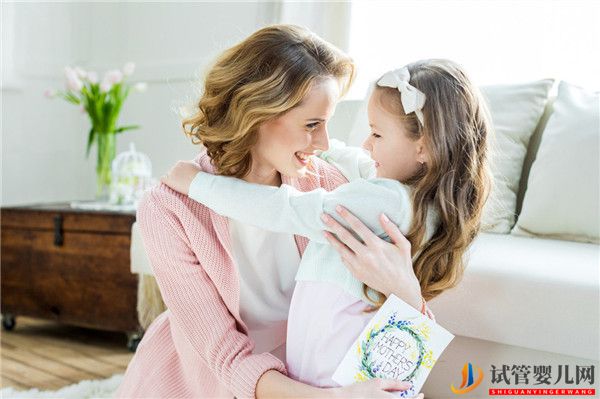 都說美國試管嬰兒寶寶沒自然寶寶健康，是真的嗎(圖1)