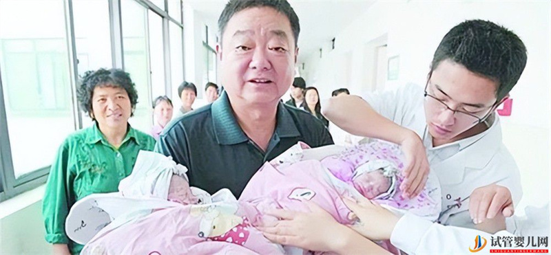12年前,試管雙胞胎的60歲大媽,現(xiàn)哭訴_很后悔,有來世我不會再生(圖7)
