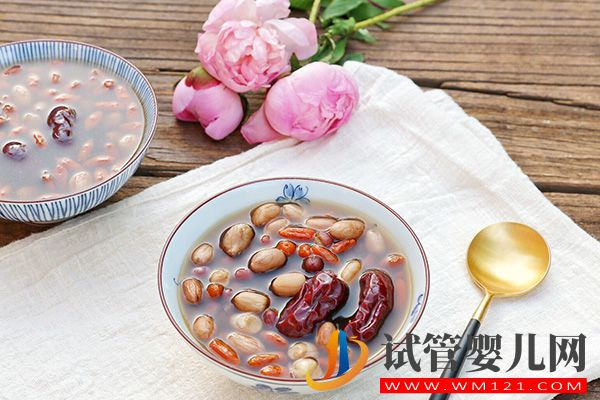 產(chǎn)后下奶五紅湯正確做法步驟詳解，食材按比例煮是關(guān)鍵(圖1)