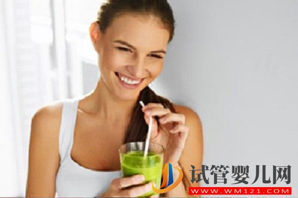 停經(jīng)是不是不能生孩子?52歲高齡孕媽說(shuō)了自己的(圖3) 停經(jīng)是不是不能生孩子?(圖3)