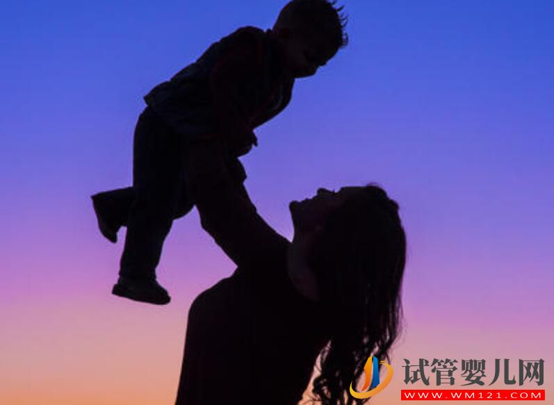 胚胎移植過后避免流產有什么需要注意的？會出現哪些不適癥狀？(圖1)