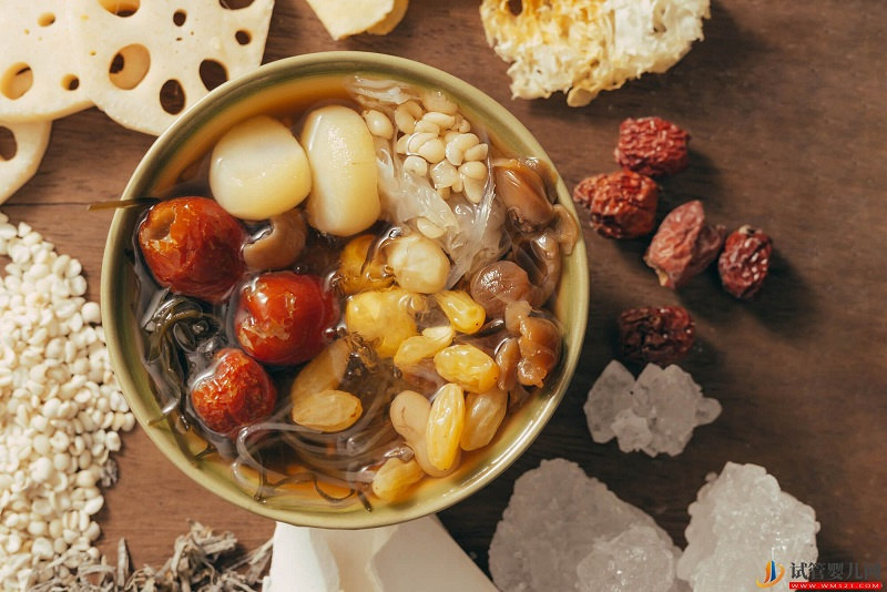 每天吃黑豆會(huì)美容 吃黑豆懷孕了怎么回事(圖1) 每天吃黑豆會(huì)美容 吃黑豆懷孕了怎么回事(圖1)