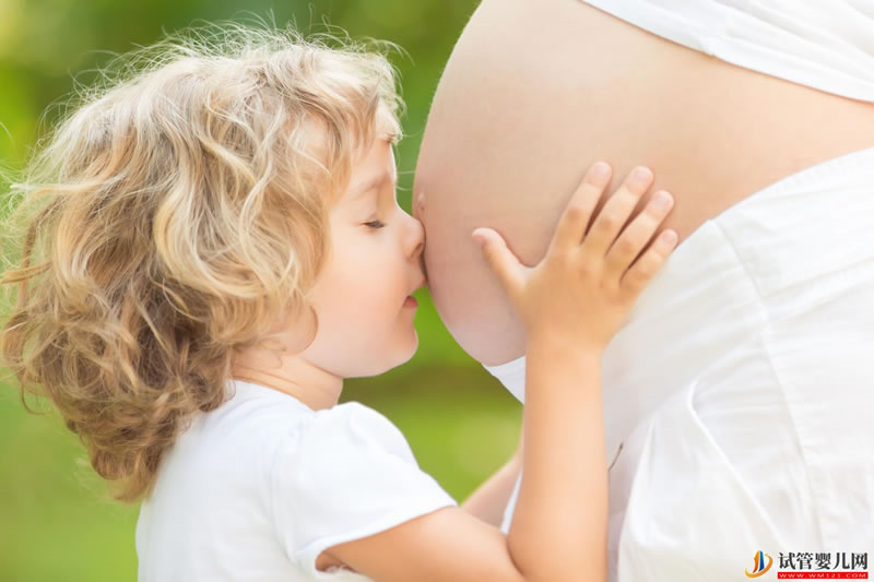 女性吃黑豆的最佳時間 懷孕可以紅豆黑豆大米一起煮粥嗎(圖1) 女性吃黑豆的最佳時間 懷孕可以紅豆黑豆大米一起煮粥嗎(圖1)