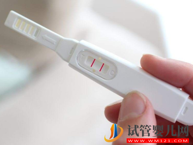 已生寶媽教你驗(yàn)孕棒線看生男生女方法,通過雙杠顏色就能知道(圖1) 已生寶媽教你驗(yàn)孕棒線看生男生女方法,通過雙杠顏色就能知道(圖1)