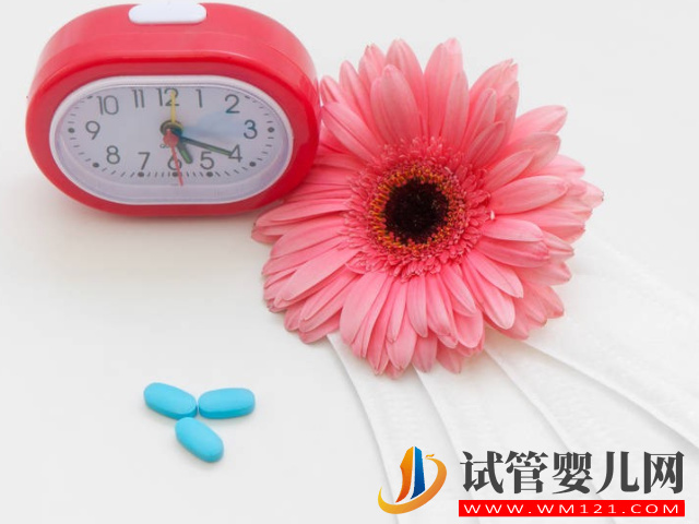 女性一個月性激素六項曲線圖，月經前后變化真的超大(圖1)