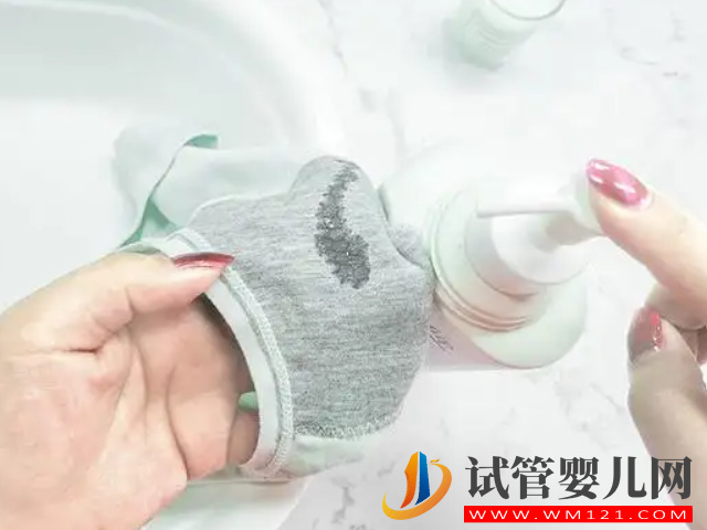 一圖看清胚胎著床成功排出的白帶表現，呈水樣、發黃都是好“孕”(圖3)