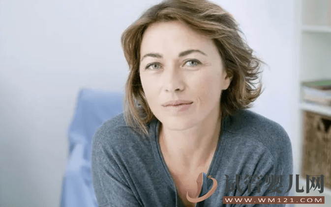 絕經(jīng)不一定是壞事！提醒女性：絕經(jīng)后，3個尷尬問題或會離你而去(圖1)