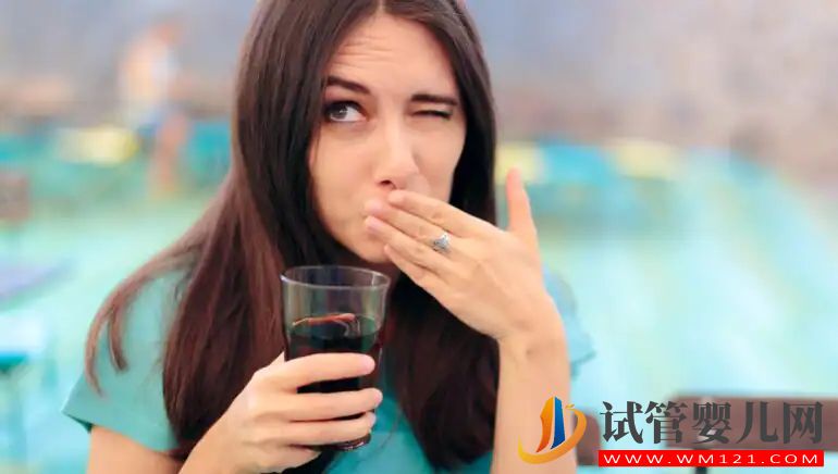 酒精如何破壞你的消化系統？這是降低風險的方法(圖1)