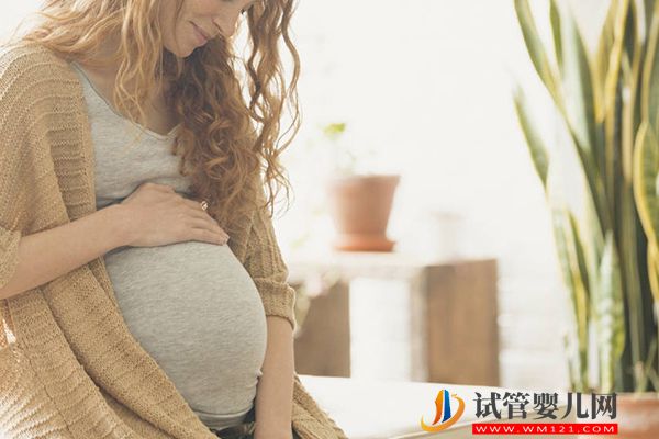 2023去北歐冰島生孩子費用全免，有人帶娃政府還給錢(圖1)