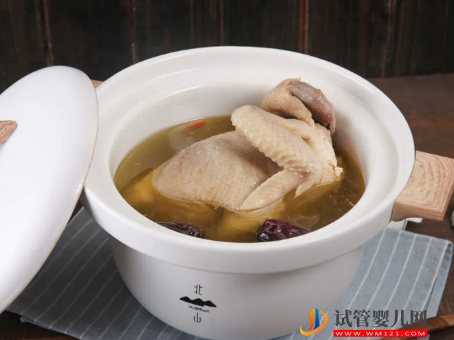 鴿子湯燉煮牢記4放3不放，產(chǎn)后滋補養(yǎng)血不容錯過(圖2)