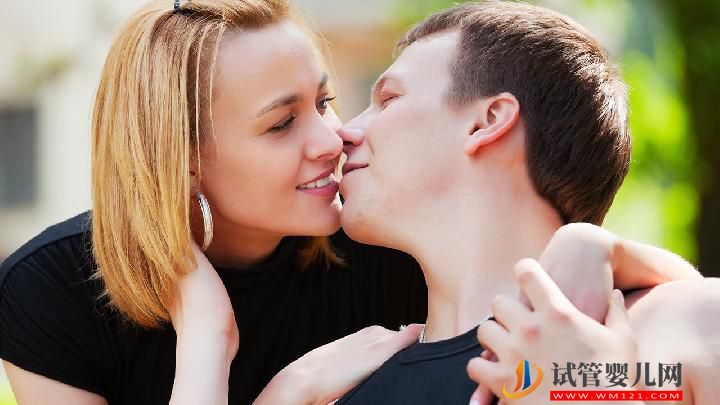 怎么挑逗技法能勾起男人性欲？女人這樣做讓男人性欲高漲(圖1)