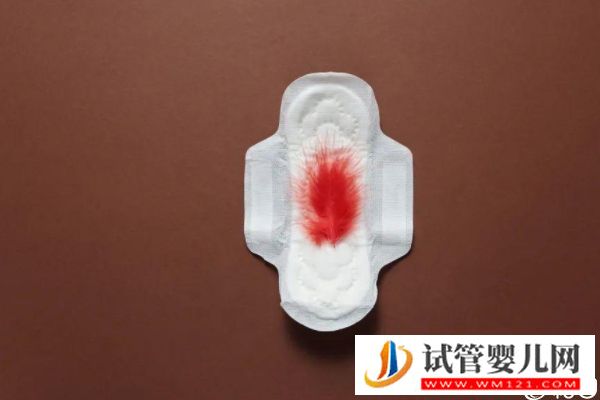 取卵后醫(yī)生會在第一次來月經(jīng)移植還是第二次移，60s弄清(圖1)